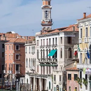 https://casa-cattaneo-grand-canal-view.hotelinveneto.com