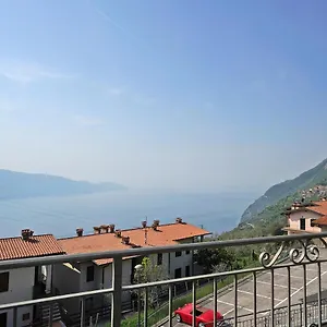 https://stella-tignale.it-lombardy.com